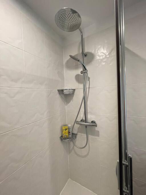 Appartement 2 Chambres +Parking Narbonne Buitenkant foto