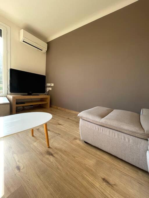 Appartement 2 Chambres +Parking Narbonne Buitenkant foto